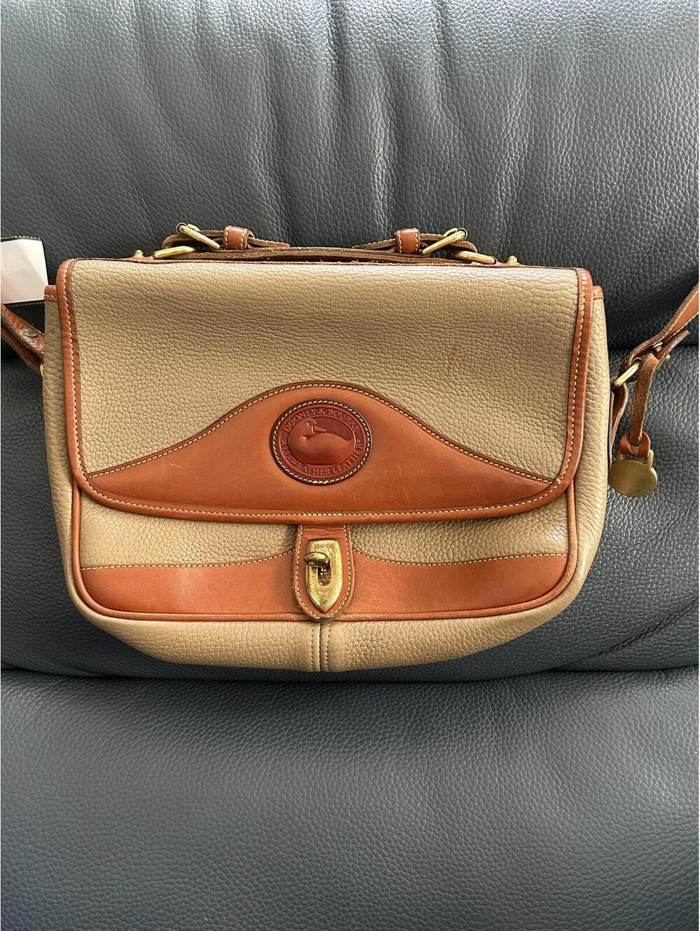 Vintage Dooney & Bourke leather messenger bag purse USA